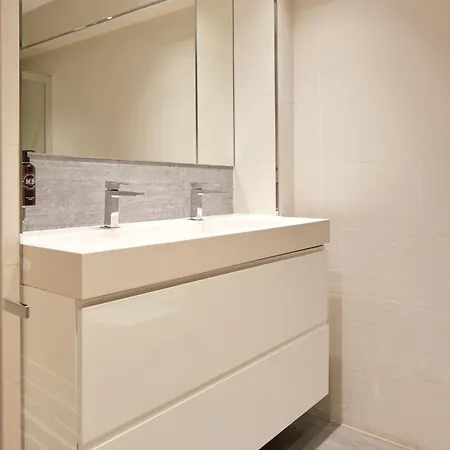Apartment Playa De La Concha 9 By Feelfree *